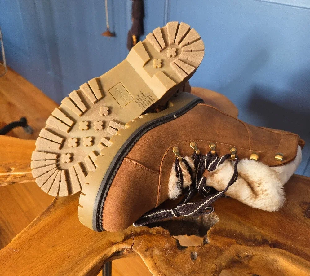 Style & Co. Morggan Lace-Up Lug Sole Combat Booties Camel Tan 8MDescription: